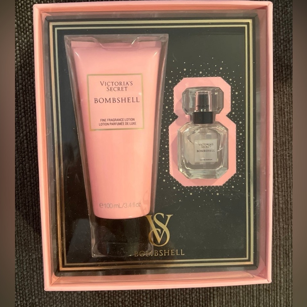 Victoria’s Secret Bombshell